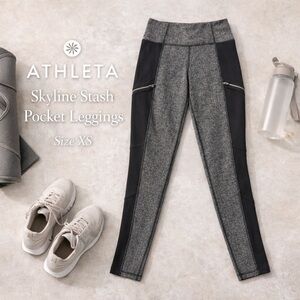 Athleta Skyline Stash Pocket Leggings XS Black Gray Zip Pocket Workout Tight